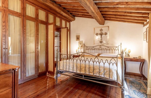 Massa e Cozzile Villa | Villa in Massa E Cozzile with 2 bedrooms sleeps 5