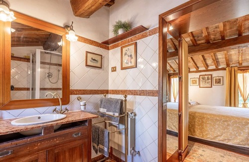 Massa e Cozzile Villa | Villa in Massa E Cozzile with 2 bedrooms sleeps 5