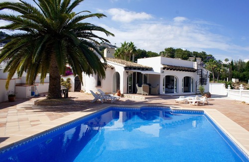 Benimeit Villa | Villa in Moraira with 10 x 5 m private pool on level plot with large terrace.