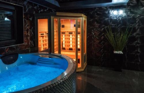 Nowy Targ Villa | Villa in Nowy Targ with Mountain Views & Pool