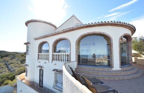 Rafol de Almunia Villa | Villa in Pego with Pool near Mediterranean Sea