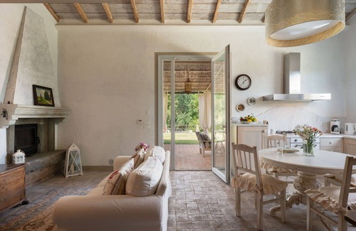 Gambassi Terme Villa | Villa in Pillo with 7 bedrooms sleeps 14
