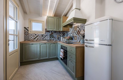 Poggio a Caiano Villa | Villa in Poggio A Caiano with 2 bedrooms sleeps 4