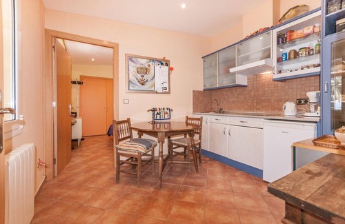 El Mas Fumats Villa | Villa in Roses with Pool and Mountain Views