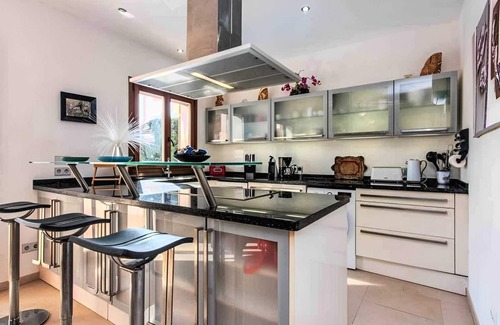 Cala Santany House | Villa in Santanyí with Private Pool & BBQ