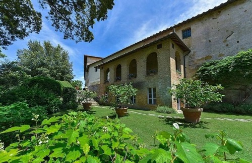 Buonconvento Villa | Villa in Serravalle with 5 bedrooms sleeps 10