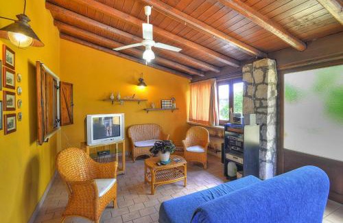 Solarino House | Villa in Sicily with Private Pool & Garden