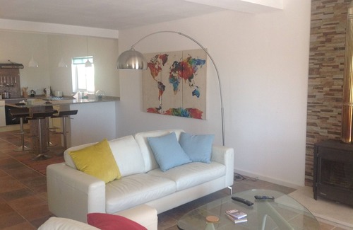 Silves Villa | Villa in Silves with Private Garden, Pool, Air Con and Outdoor Kitchen/BBQ area