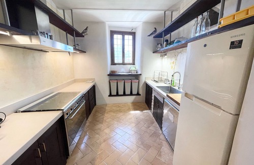 San Brizio House | Villa in Spoleto, cottage, Yoga studio, pool, peaceful oasis. Rome 1 hr. Slps 20