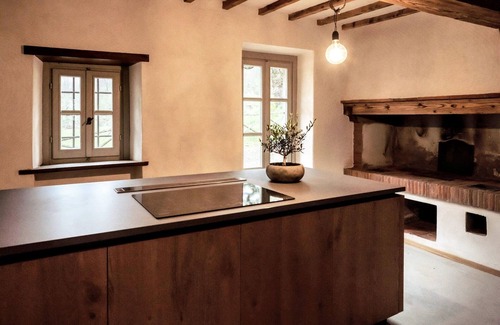 Porrena Villa | Villa in Tuscany with Heated Pool & Sports Court