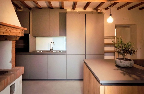 Porrena Villa | Villa in Tuscany with Heated Pool & Sports Court