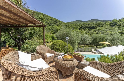 Vaiano Villa | Villa in Vaiano with 1 bedrooms sleeps 5