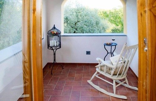 Lamporecchio House | Villa in Vinci with Pool & Panoramic Views
