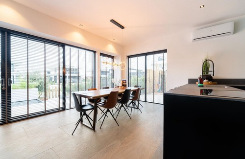 Zeewolde Villa | Villa in Zeewolde near town center