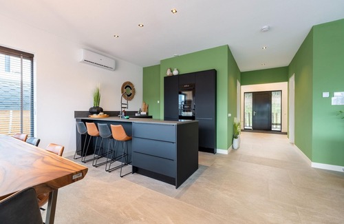 Zeewolde Villa | Villa in Zeewolde near town center