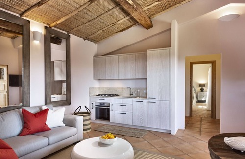 Arzachena Villa | Villa 'India' with Sea View, Wi-Fi and Air Conditioning