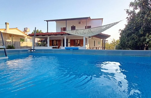 Pyrgos House | VILLA IOANNA