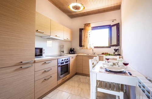 Agios Spyridon Corfu Apartment | Villa Irida Apartments Agios Spyridonas Peritheia