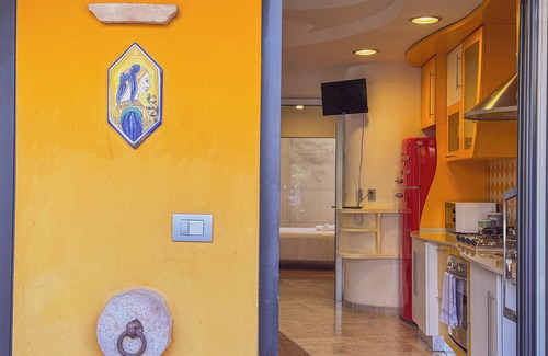 San Benedetto del Tronto Apartment | Villa Antolina Apartments - Yellow Suite