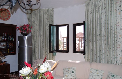 Santa Margherita di Pula House | Villa Valerie - Detached beachfront villa - La Perla Marina -all