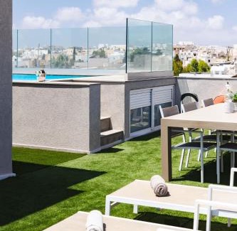 Tal-Ghoqod Villa | Villa Ixoria Unit 2 with Rooftop Pool by ArcoBnb