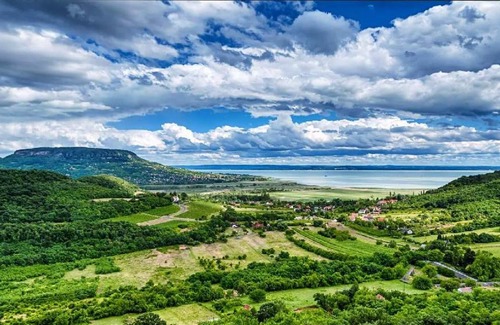 Badacsonytordemic House | Villa Izabella