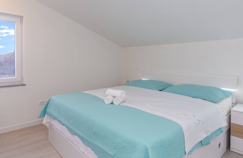 Cista Provo Villa | VILLA JELENA, Makarska- Cista provo