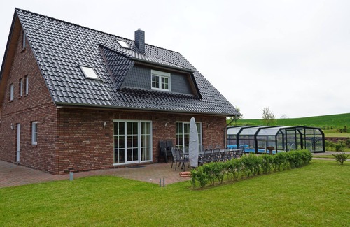 Wohlenberg Villa | Villa Jenny with pool