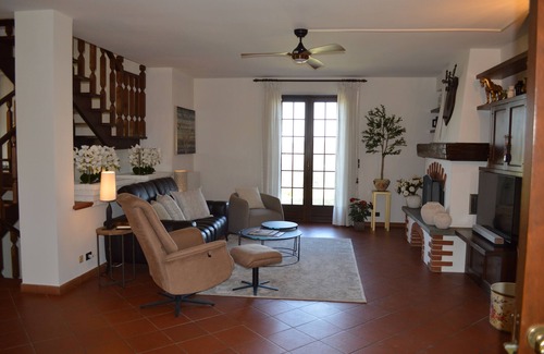 Calosso Villa | Villa Jilla, W/pool Surrounded by Vineyards