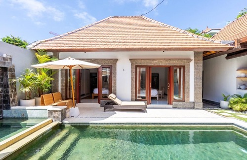 Sanur Villa | VILLA JIWA 4BR BEACHSIDE SPACIOUS FAMILY POOL VILLA SANUR