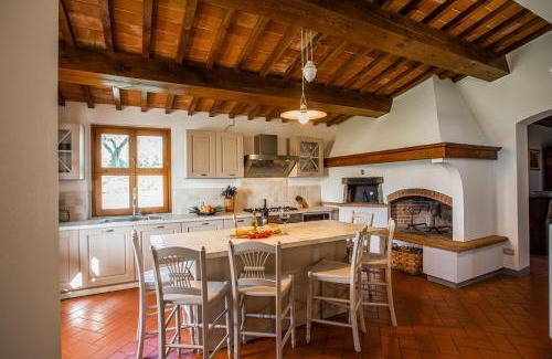 Vitolini Villa | Villa Joyamia