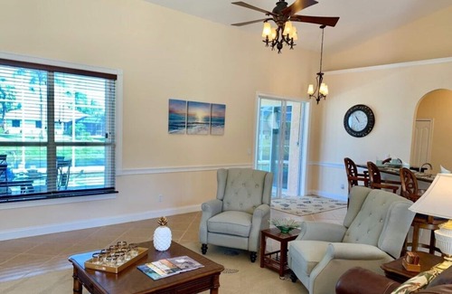 Pebble Beach House | Villa Joyce Ann .Kick Back & Relax! 3/2 Deluxe Home w/ Canal View