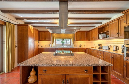 Usseira Villa | Villa Junceira: luxury hideaway near the Castle