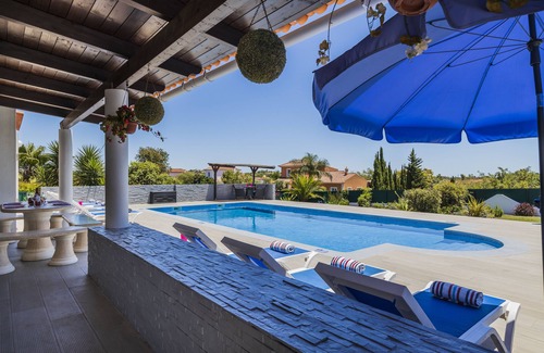 Olhao Villa | Villa Kambu - High Standard modern villa in Quelfes