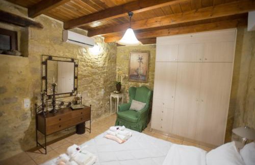 Galia Villa | Villa Kamelia-Renovated old house-South Crete