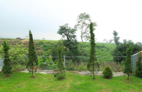 Pacet Villa | Villa Kangen Omah