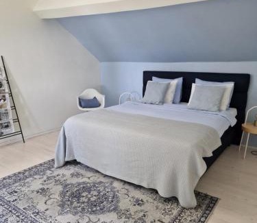Cherval Bed & Breakfast | Villa Katherine