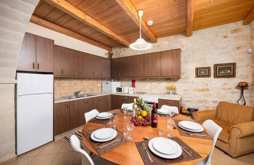 Giannoudion Villa | Villa Katia Faragi - Three Bedroom Villa, Sleeps 7