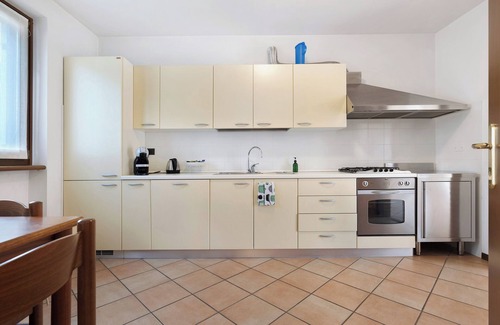Bolognano-Vignole Villa | Villa 'Katzemburg 5+' with Lake View, Private Garden and Wi-Fi