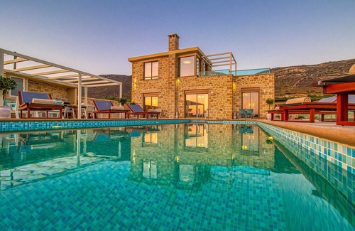 Falassarna Villa | Villa Kore | Villa with Breakfast, Jacuzzi, close to the beach