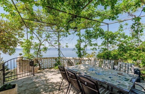 Brela Apartment | Villa Kosa with balcony and sea view