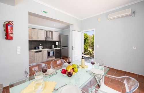 Kateleios Villa | Villa Kostis - Three Bedroom Villa, Sleeps 6