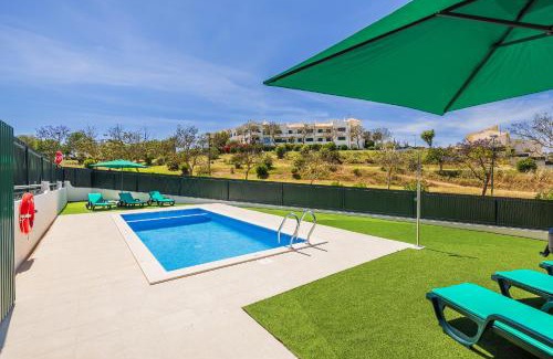 Urbanizacao dos Calicos House | Villa Krishan Albufeira - Private Pool