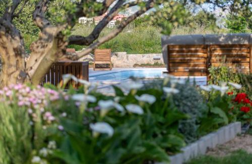 Mravince Villa | Villa Kucine