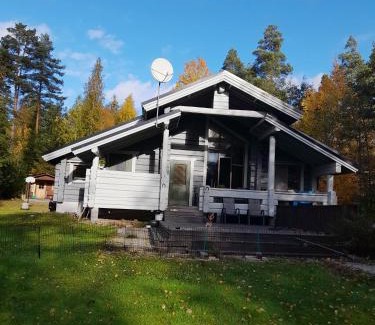 Sysma Villa | Villa Lähde Päijätsalon järvimaisemassa