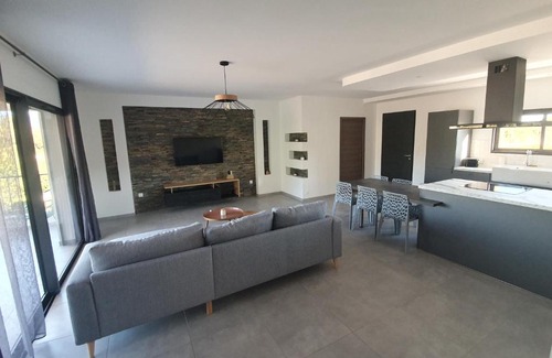 Afa Villa | Villa l'alivu