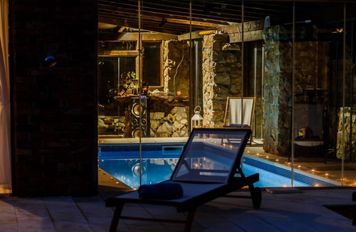 Lecevica Villa | Villa L &M with heating pool.