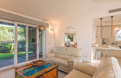La Conia Villa | Villa 'La Conia' with Sea View, Wi-Fi and Air Conditioning