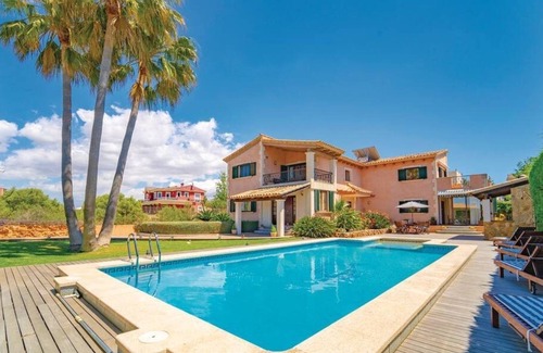 Sa Torre Villa | Villa 'La Mallorquina' with Mountain View, Wi-Fi and Air Conditioning