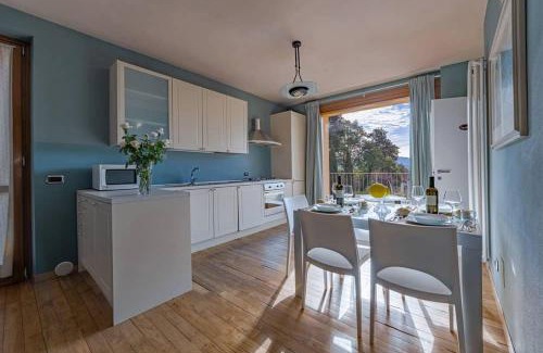 Canelli Villa | Villa La Martina by Italita